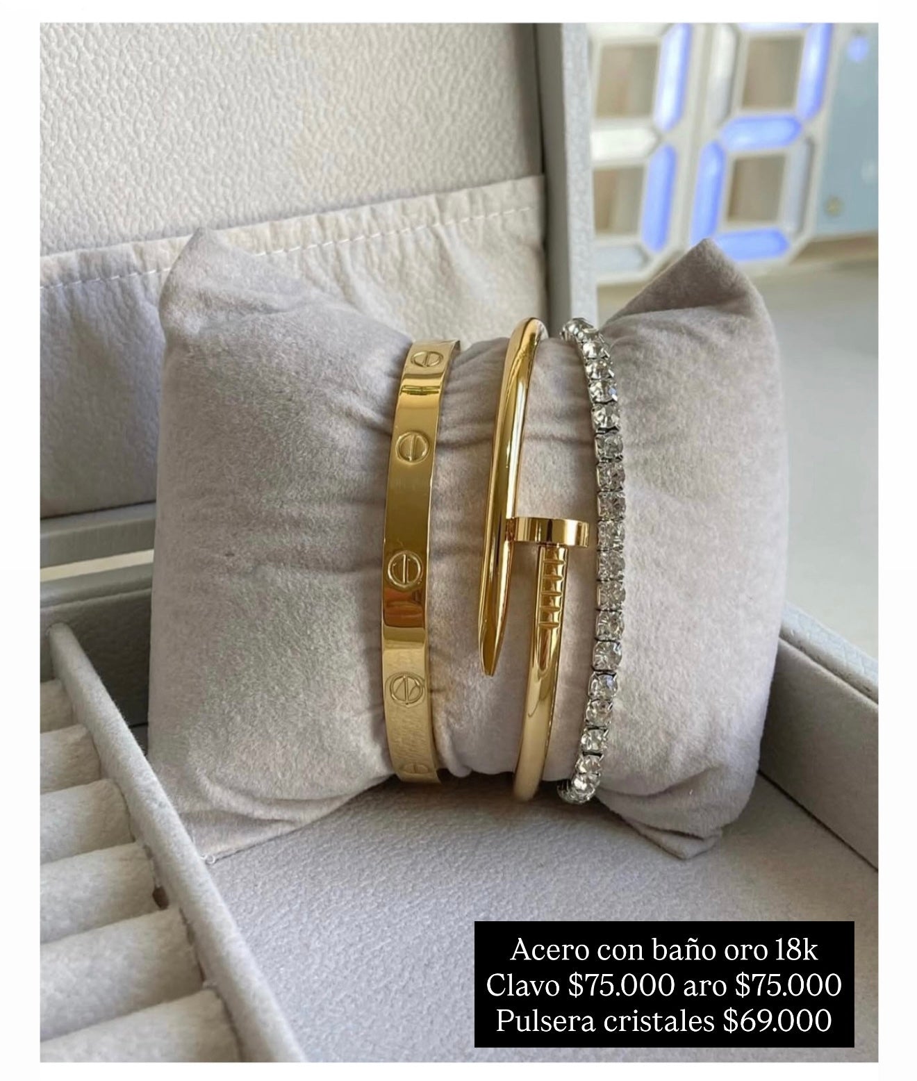 Acero con baño oro 18k