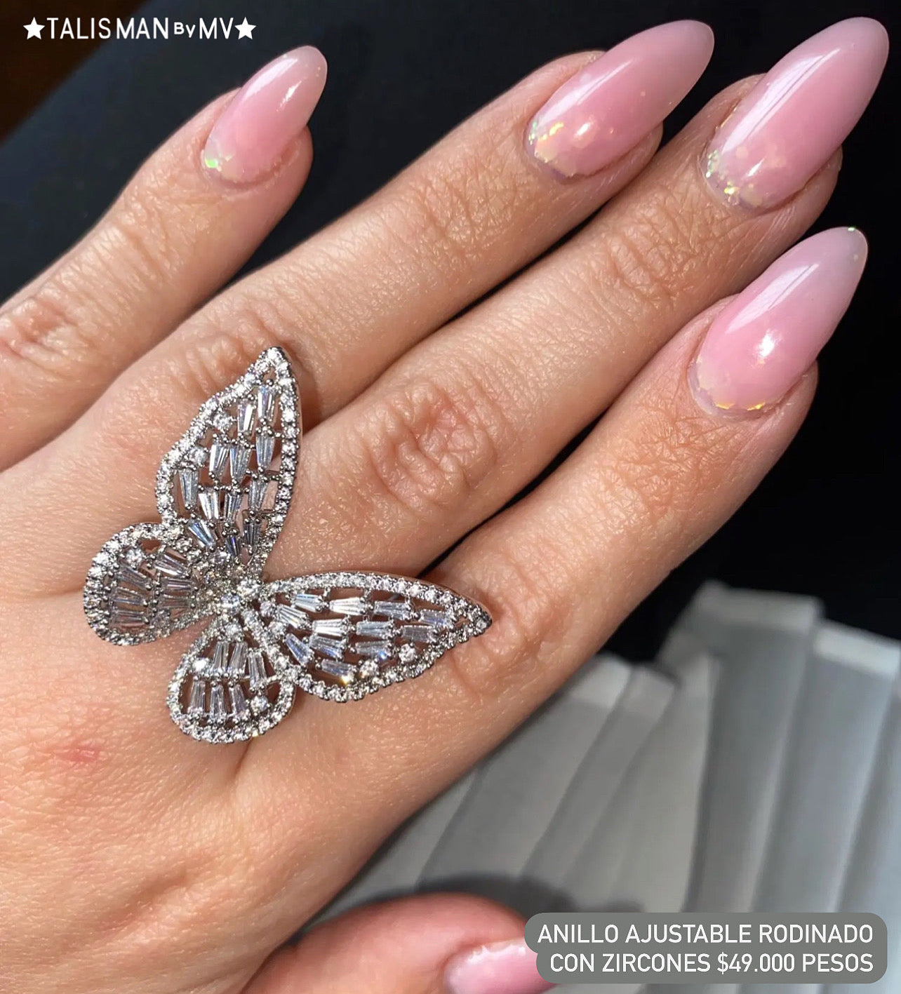 Anillo ajustable rodinado con zircones