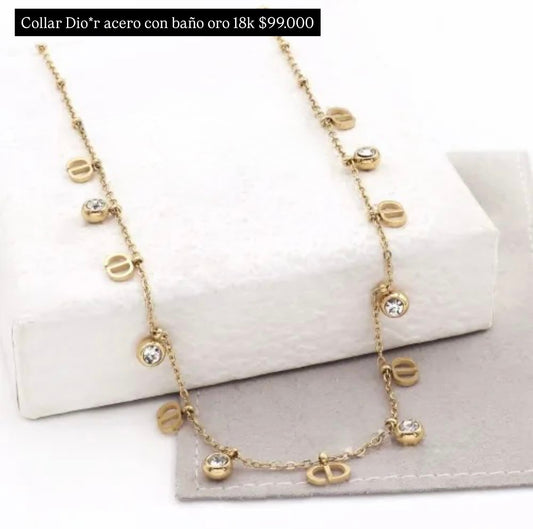 Collar Dio*r acero con baño oro 18k