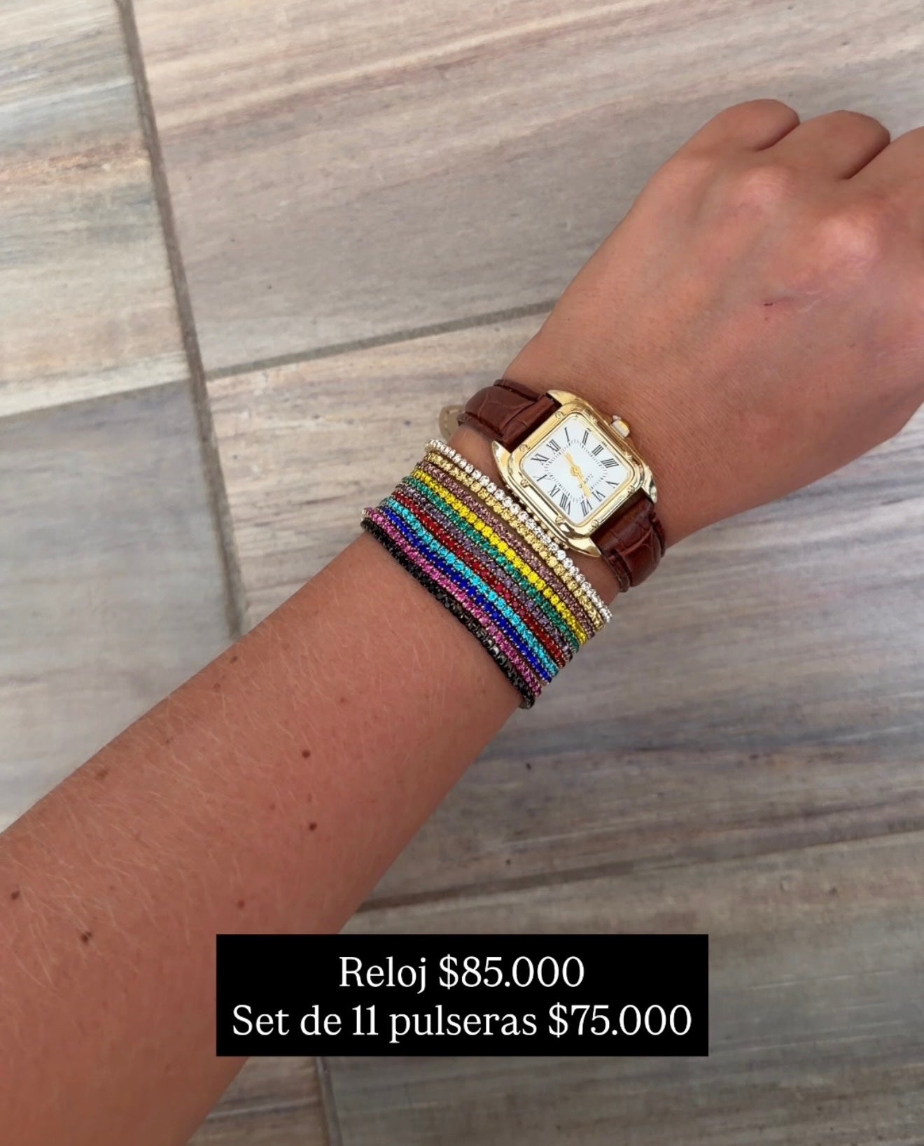Reloj, set de 11 pulseras