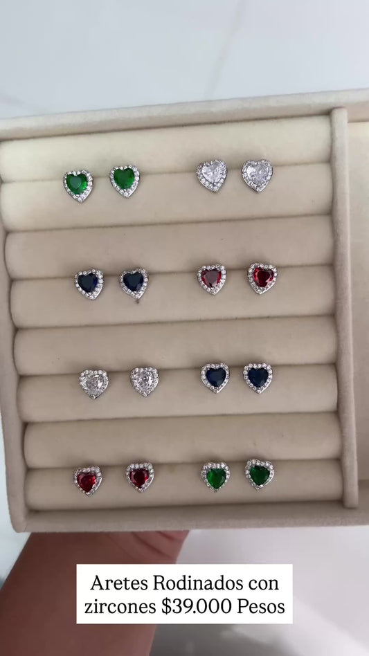 Aretes corazón rodinados con zircones