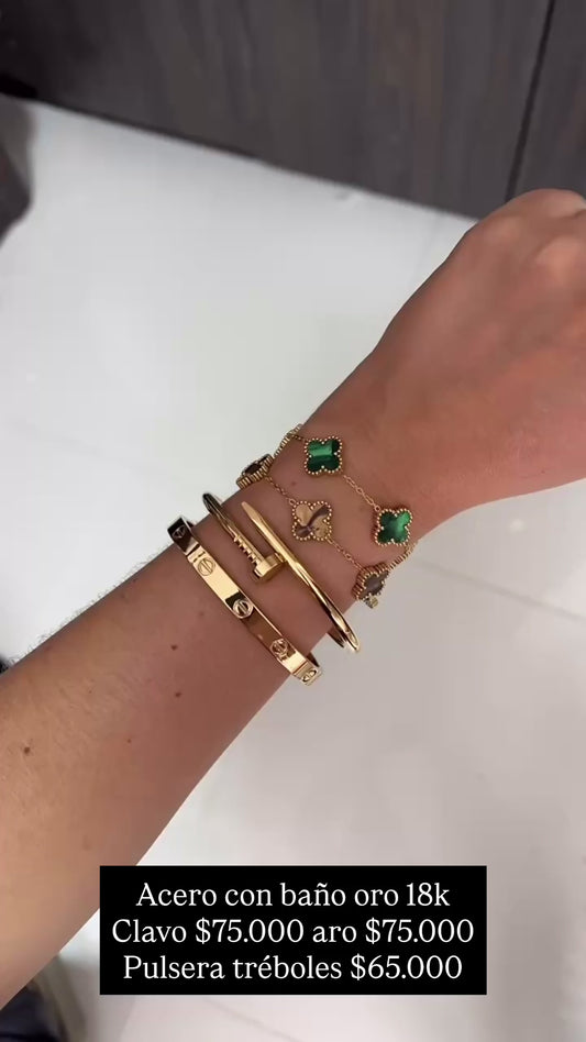 Acero con baño oro 18k